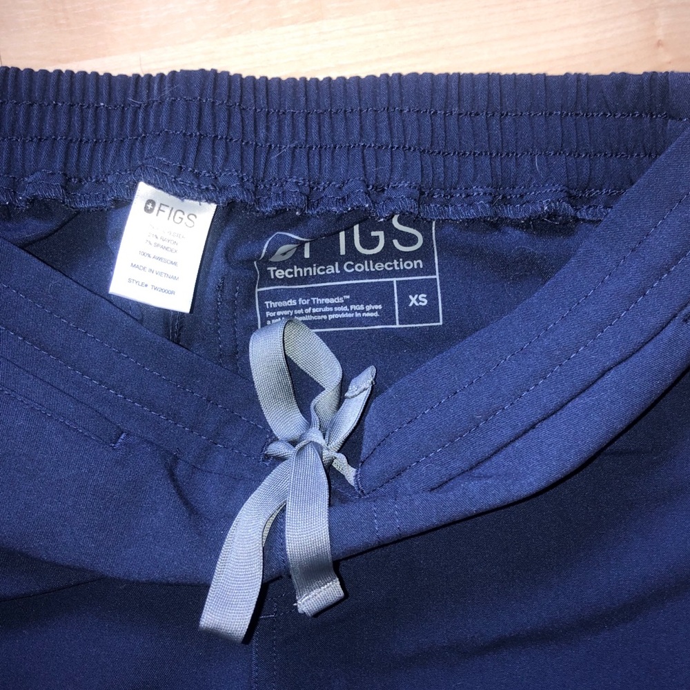 Figs Yola Skinny scrub pants